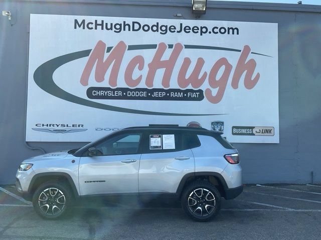2025 Jeep Compass Trailhawk 4x4 - Image 8