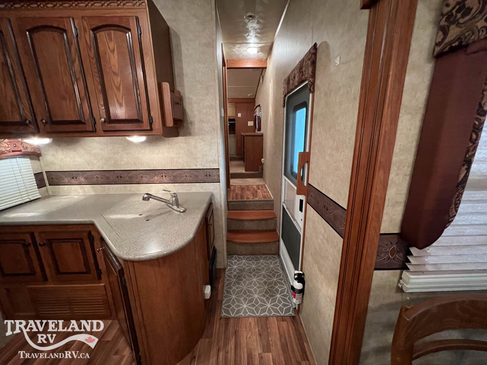 2012 FOREST RIVER SABRE 31CKTS - Image 29