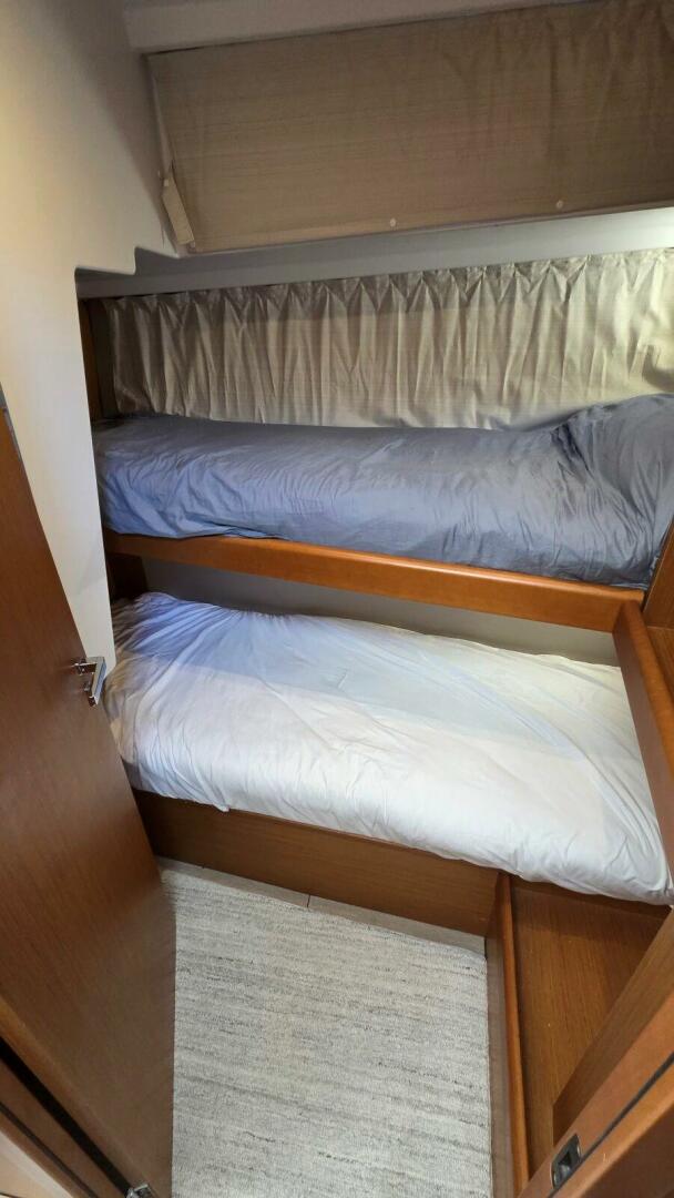 2019 Beneteau Swift Trawler 35 - Image 50