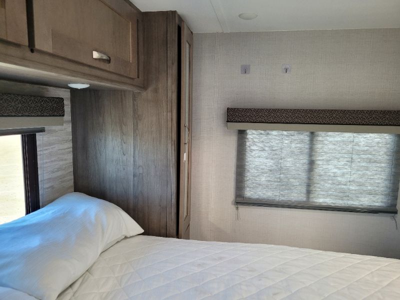 2024 GulfStream Conquest LE 6280LE - Image 17