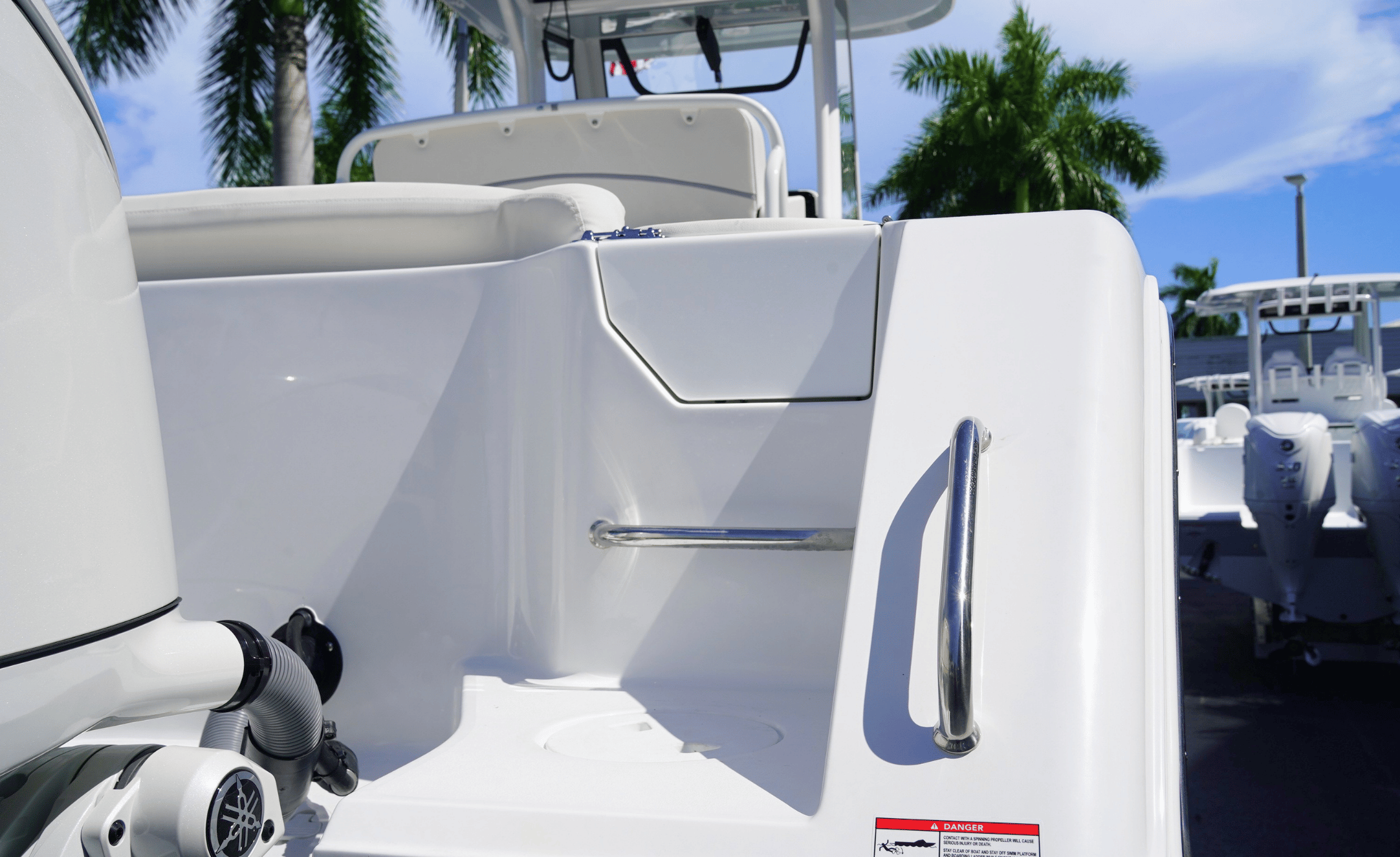 2027 SEA HUNT ULTRA 265SE - Image 9