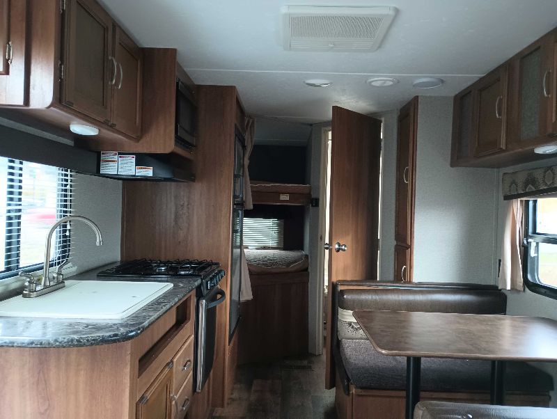 2018 Keystone Springdale West 220BHWE - Image 6