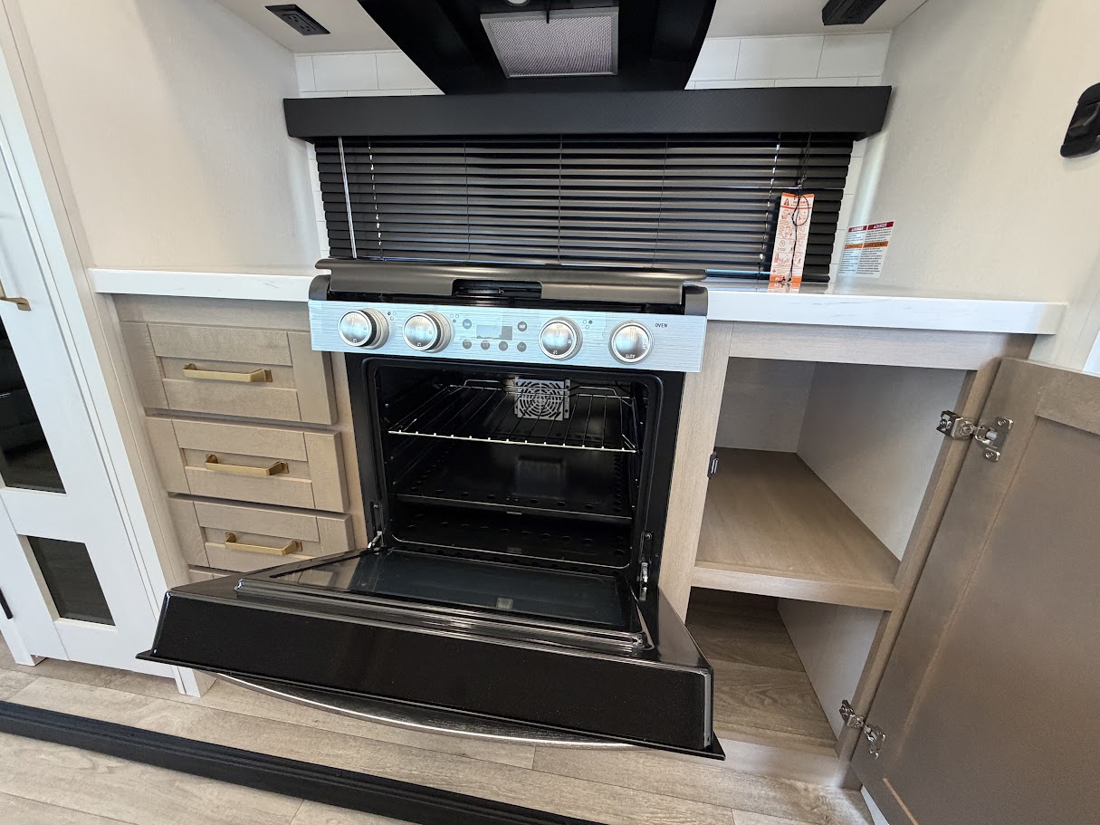 2027 JAYCO EAGLE 29RLC - Image 33