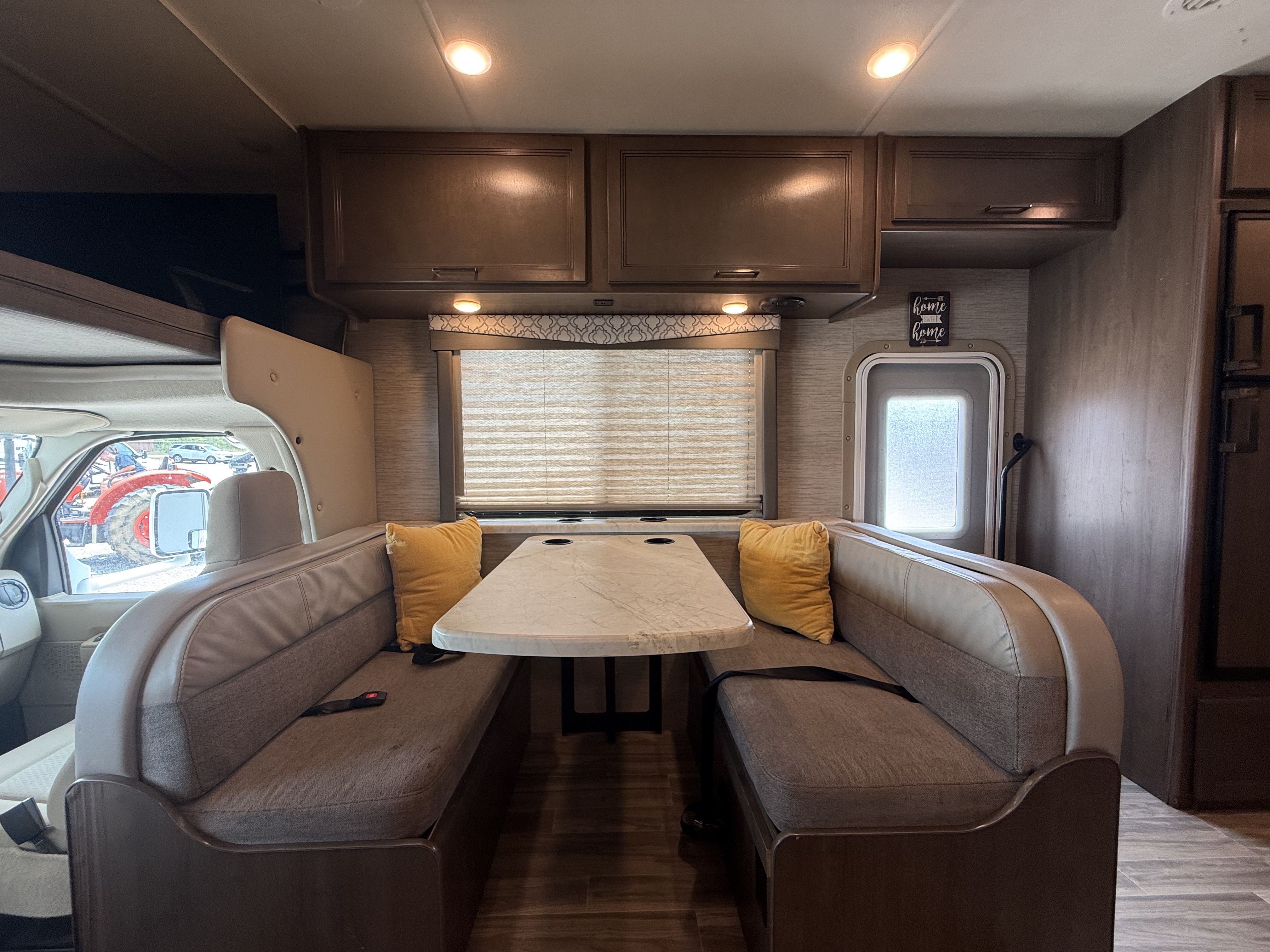 2021 Thor Motor Coach Freedom Elite 30FE - Image 14