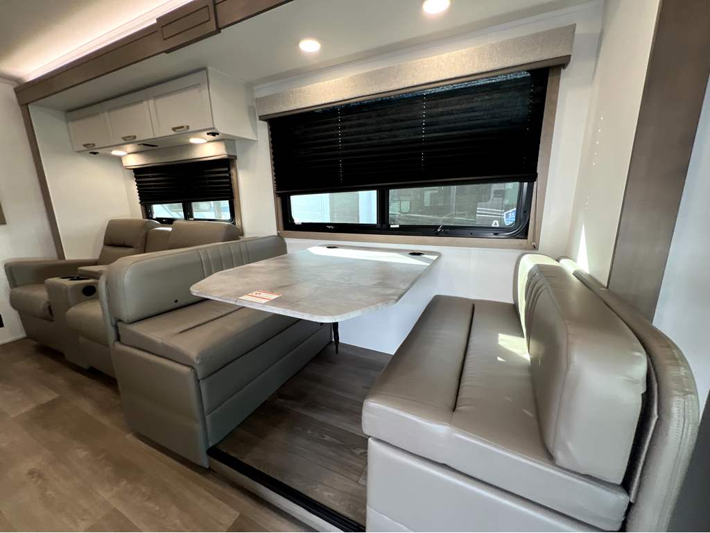 2027 ENTEGRA COACH ODYSSEY 30Z - Image 8