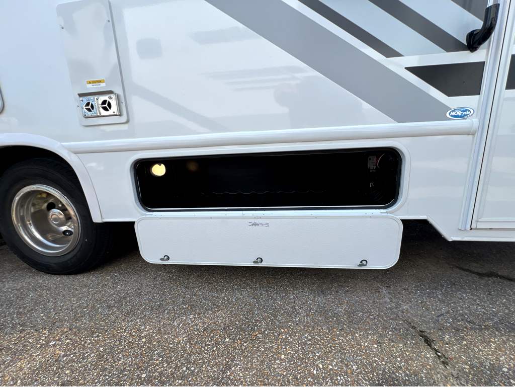 2026 THOR MOTOR COACH MAGNITUDE GZ25 - Image 11