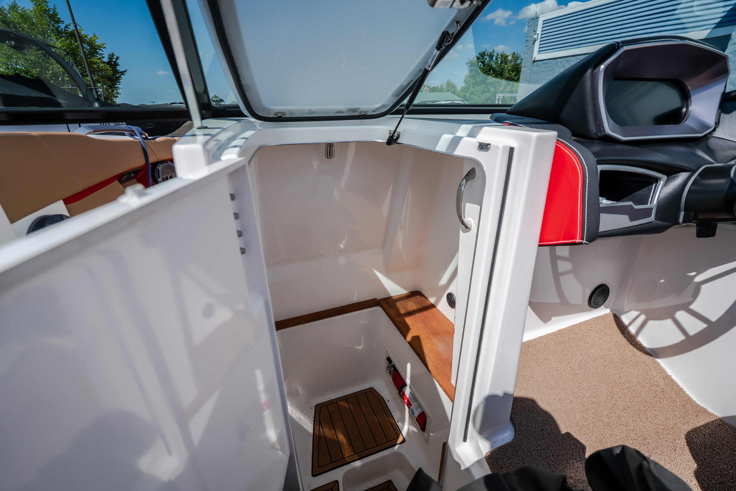 2020 MasterCraft X26 - Image 32