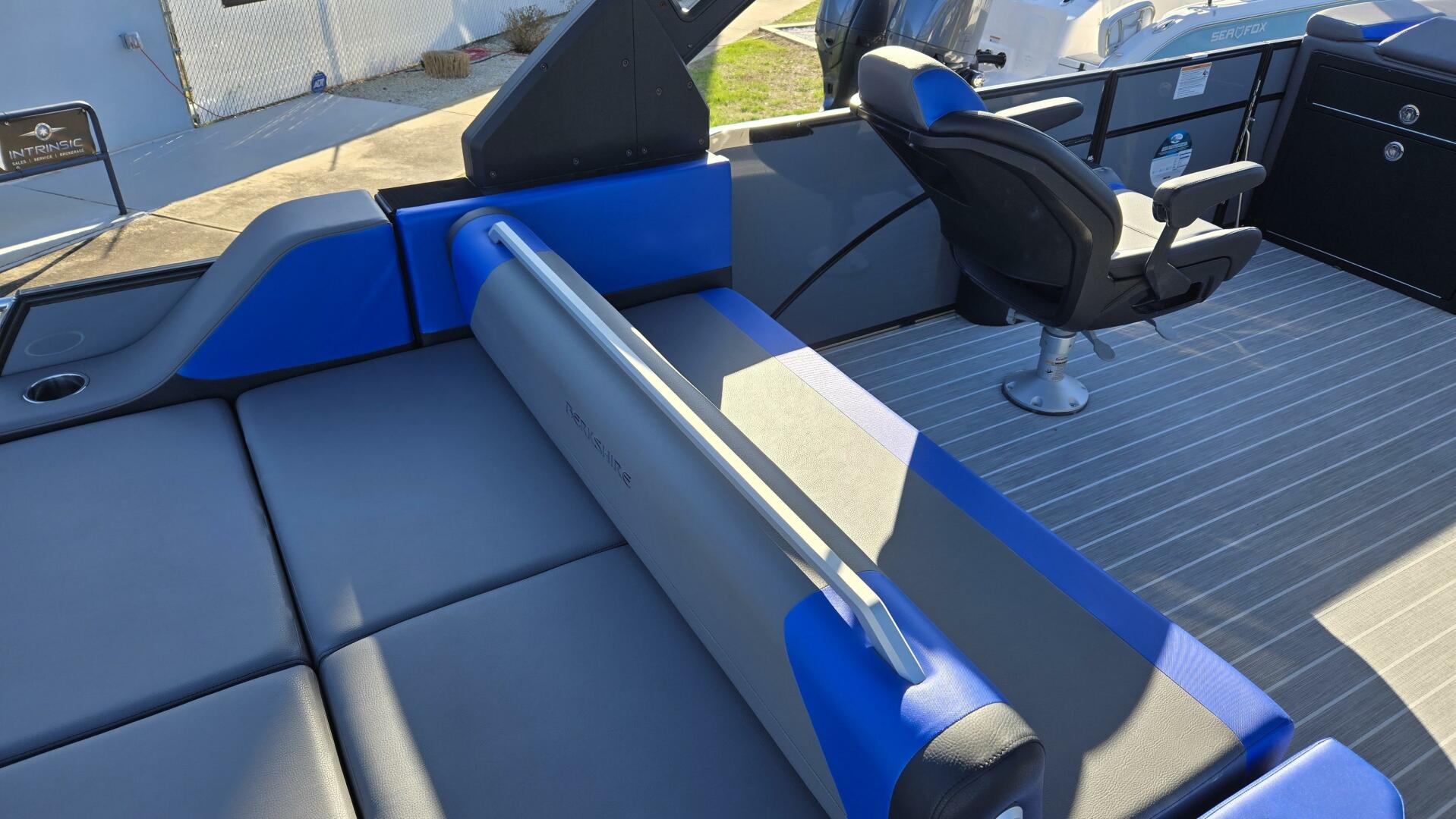 2023 Berkshire 25UL STS 3.0 Plus - Image 13