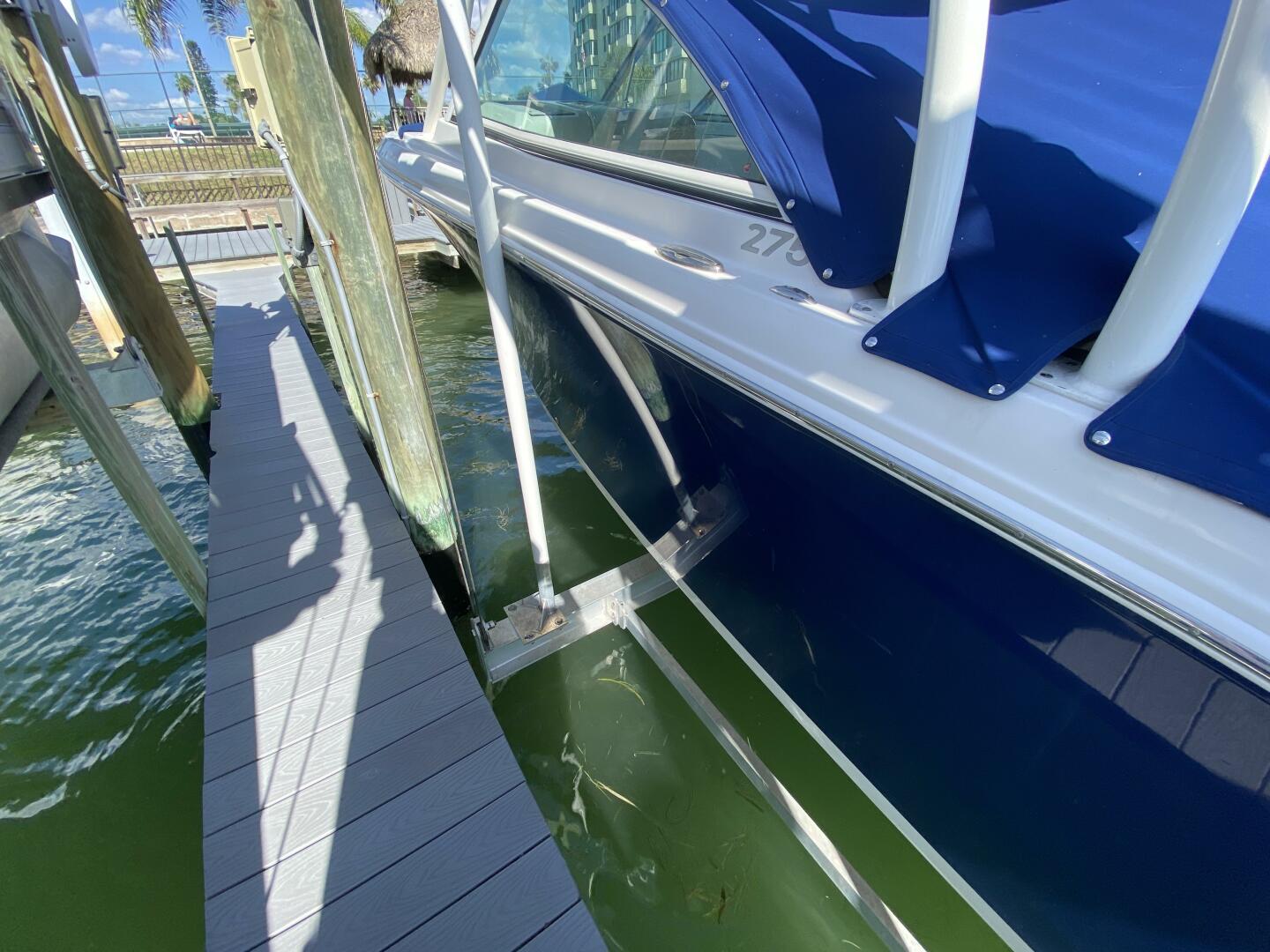 2018 Sailfish 275 Dual Console - Image 11