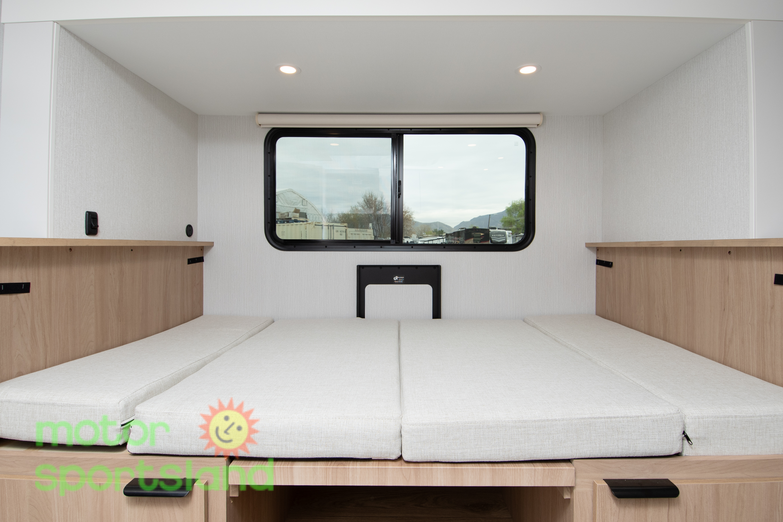 2026 Winnebago Micro Minnie 2108TB - Image 41