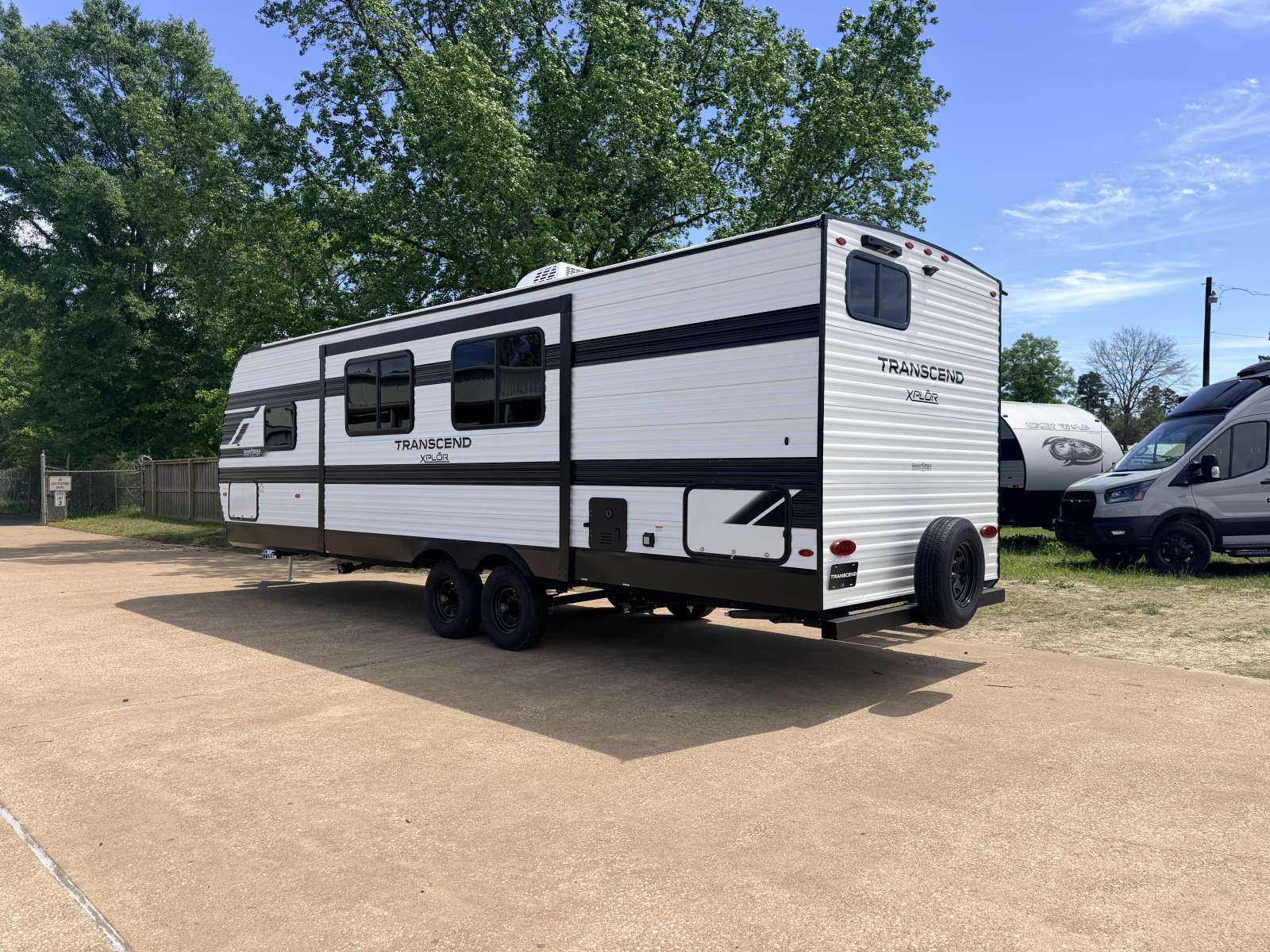 2026 Grand Design Transcend XPLOR 27DBX - Image 5