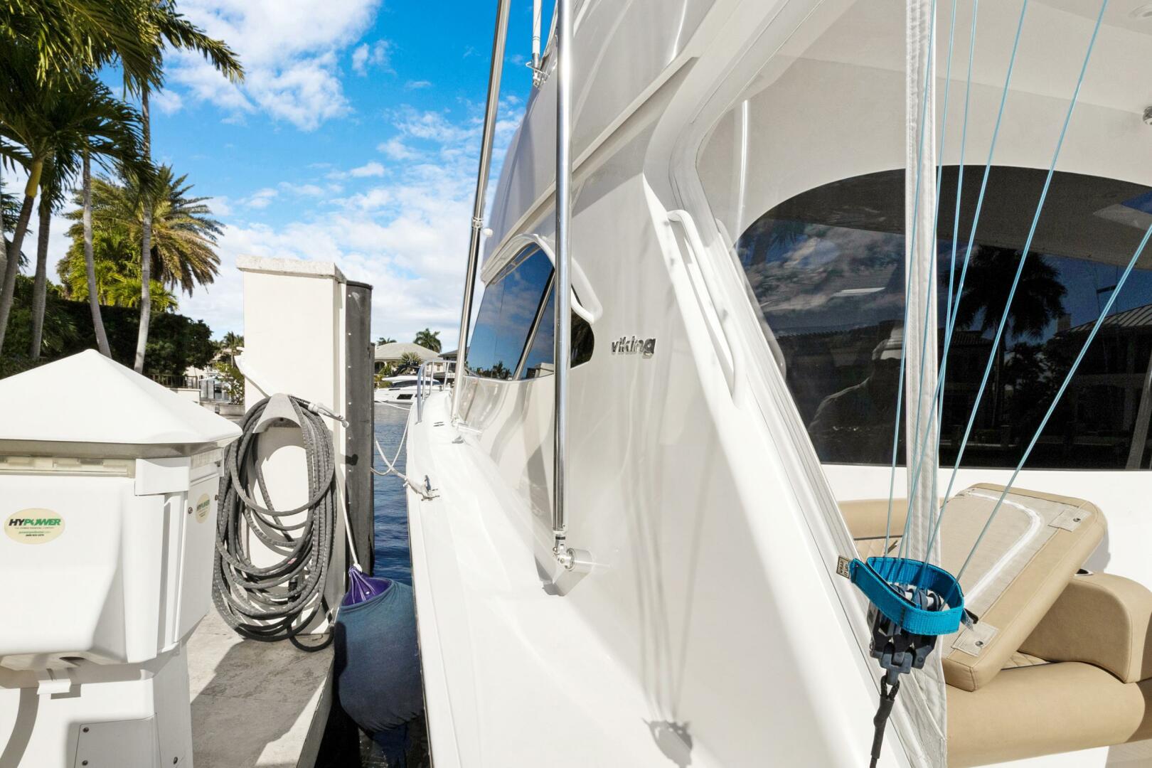 2015 Viking 46 Convertible - Image 52
