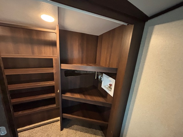 2018 Jayco North Point 379DBFS - Image 57