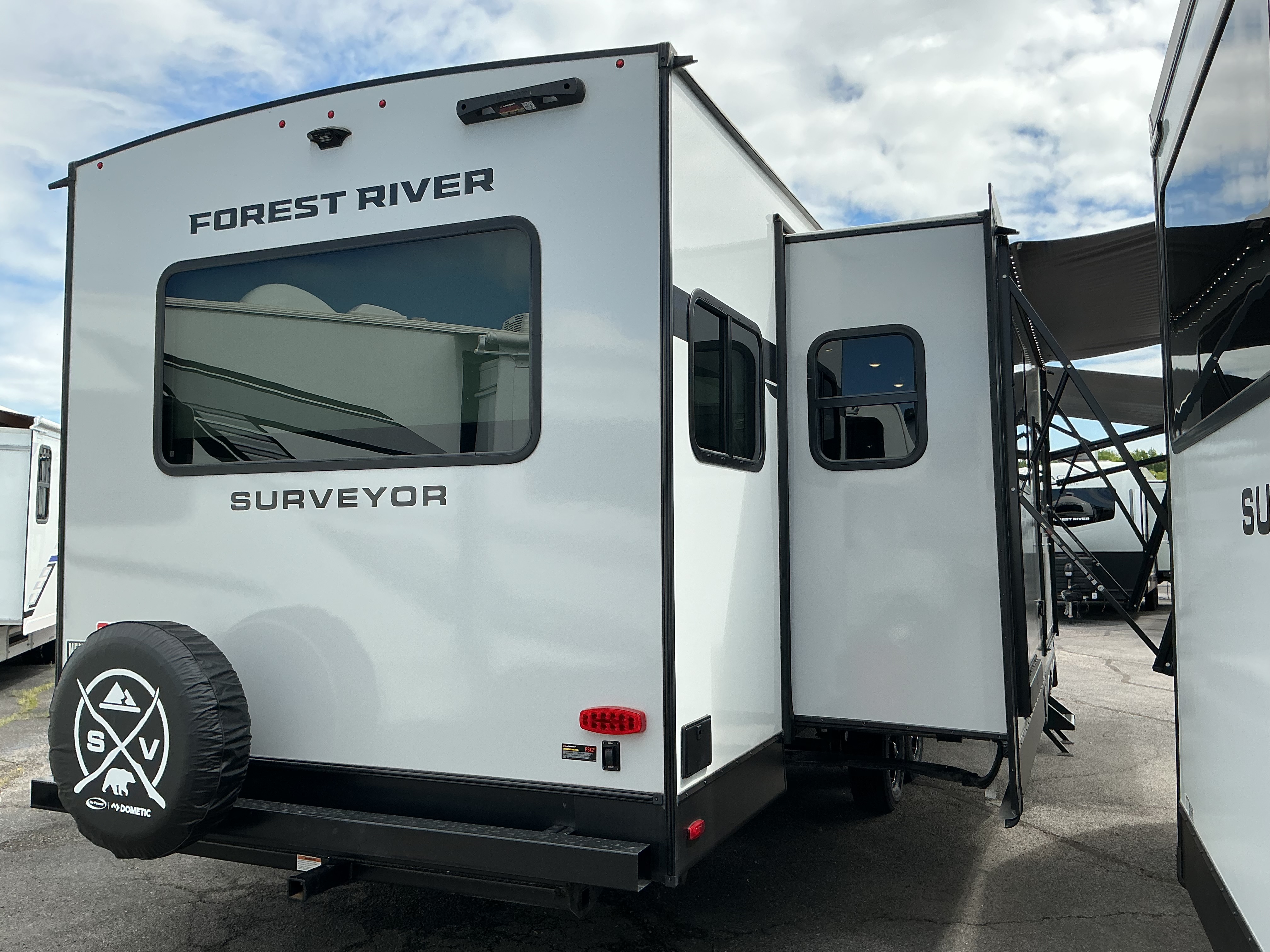 2026 FOREST RIVER 290RLDS - Image 3