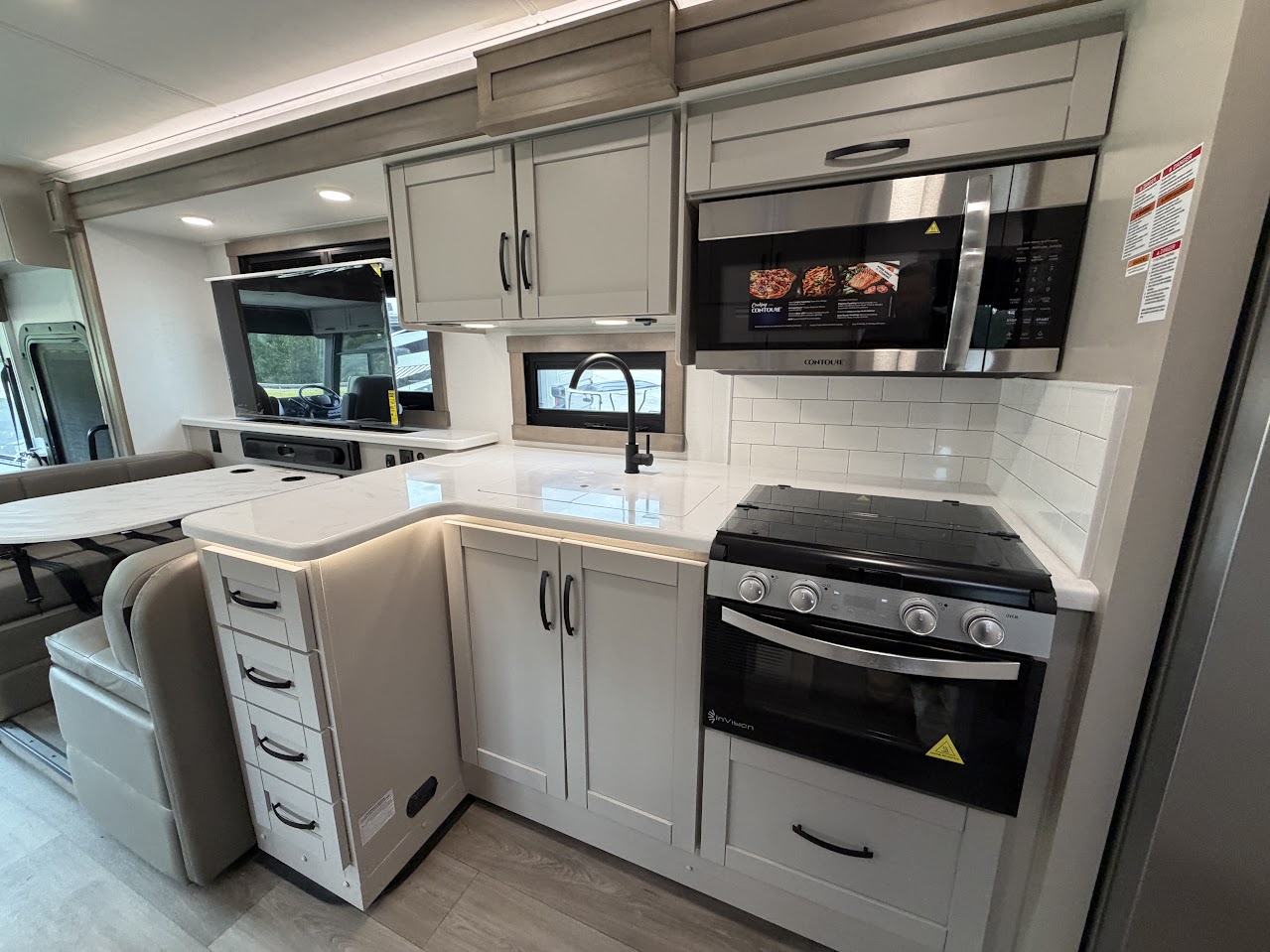2027 JAYCO PRECEPT 36C - Image 25