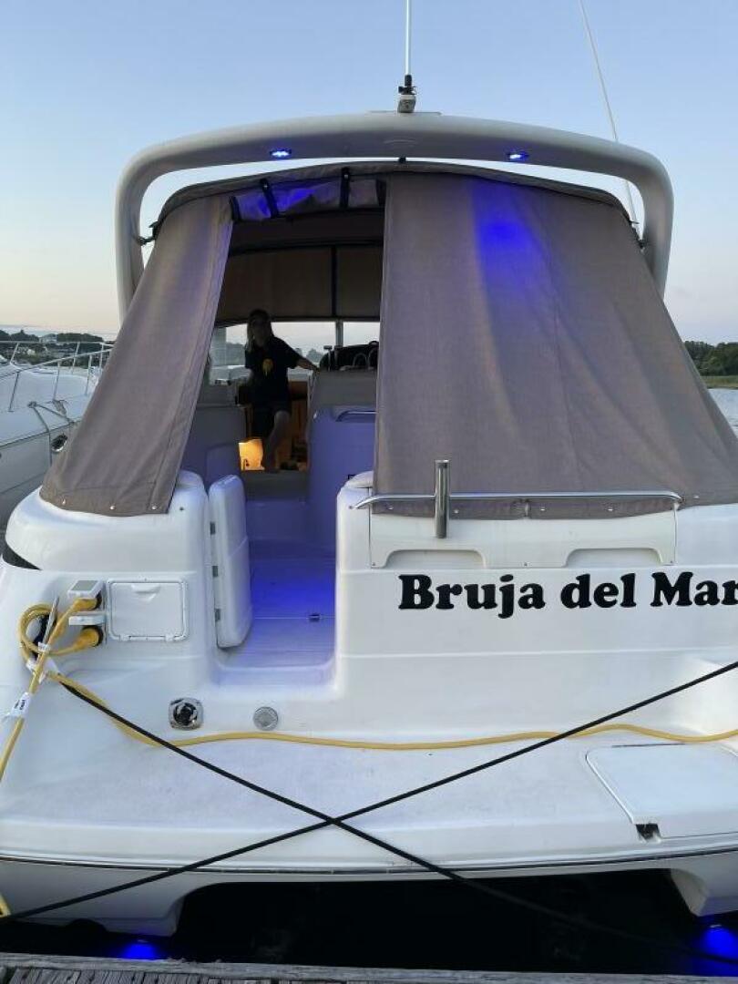 1998 Chris-Craft 320 Express Cruiser - Image 8