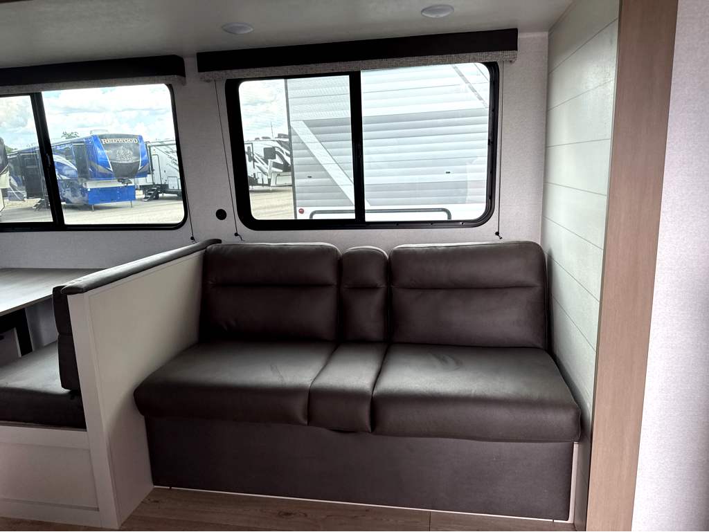 2027 Jayco Jay Flight SLX 261BHS - Image 18