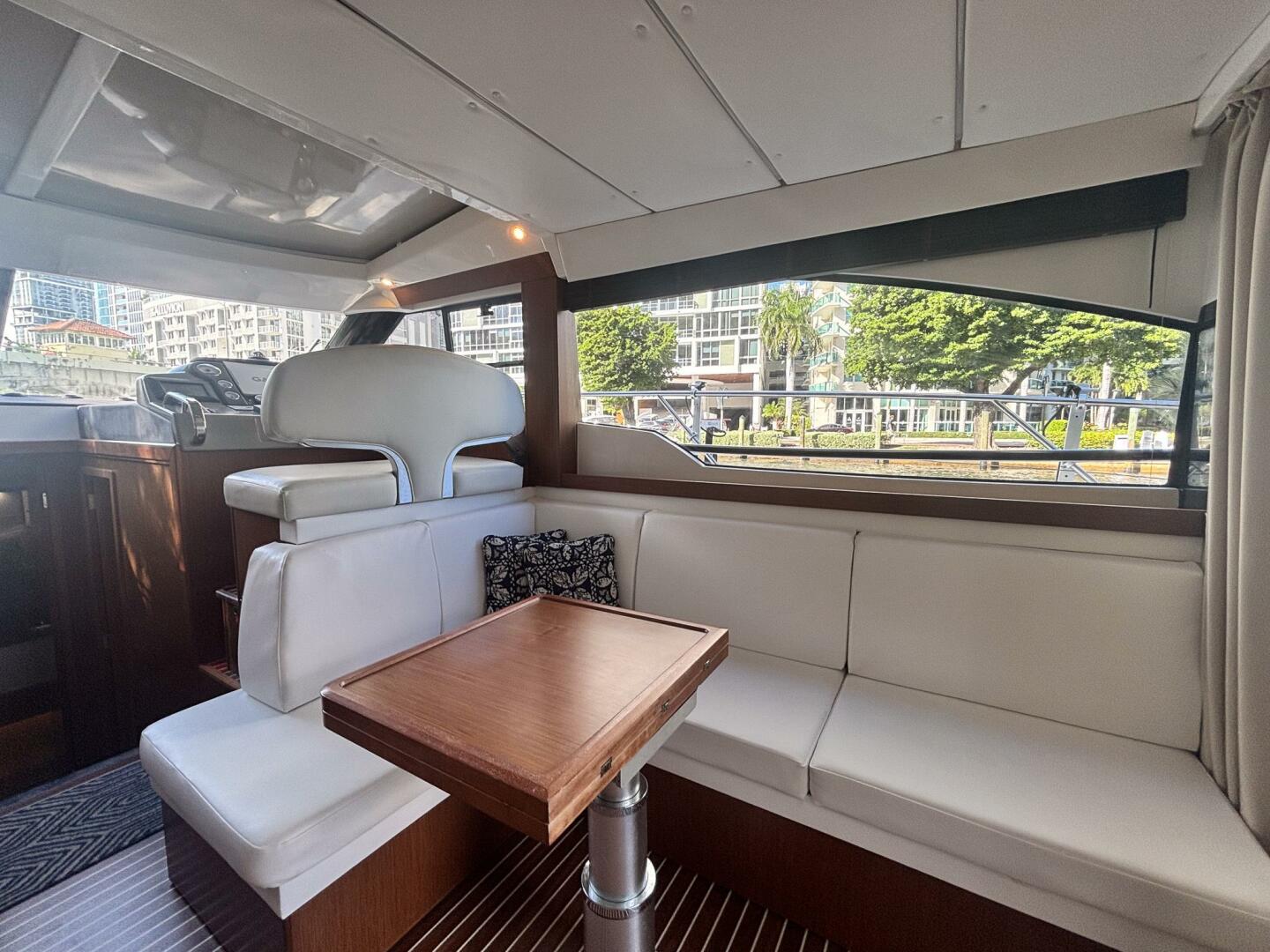 2015 Bavaria 420 Virtess Coupe - Image 6