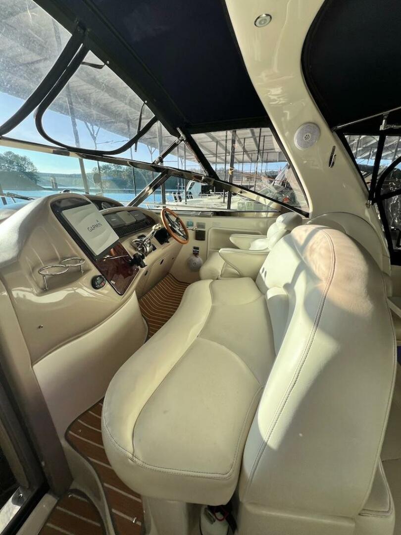 2004 Sea Ray 380 Sundancer - Image 23