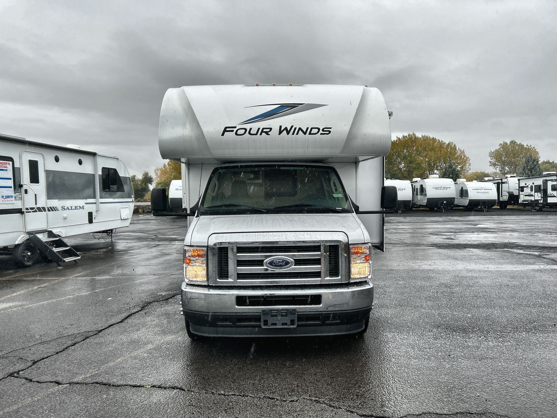 2025 Thor Motor Coach Four Winds 28Z - Image 8
