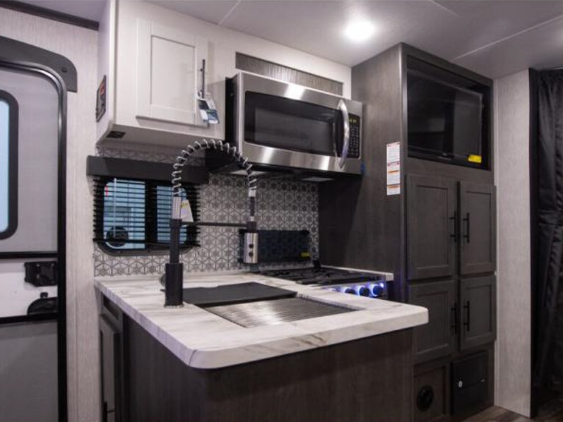 2022 CrossRoads Cruiser Aire 22BBH - Image 13