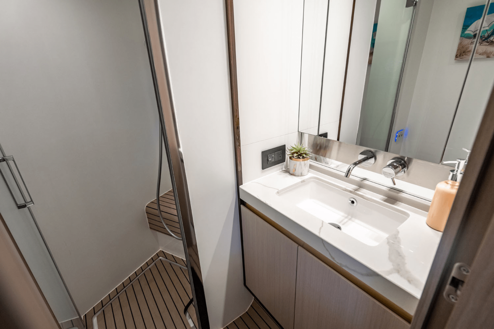 2024 Azimut 60 FLY - Image 35