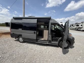 2023 THOR MOTOR COACH TWIST 2LB - Image 2