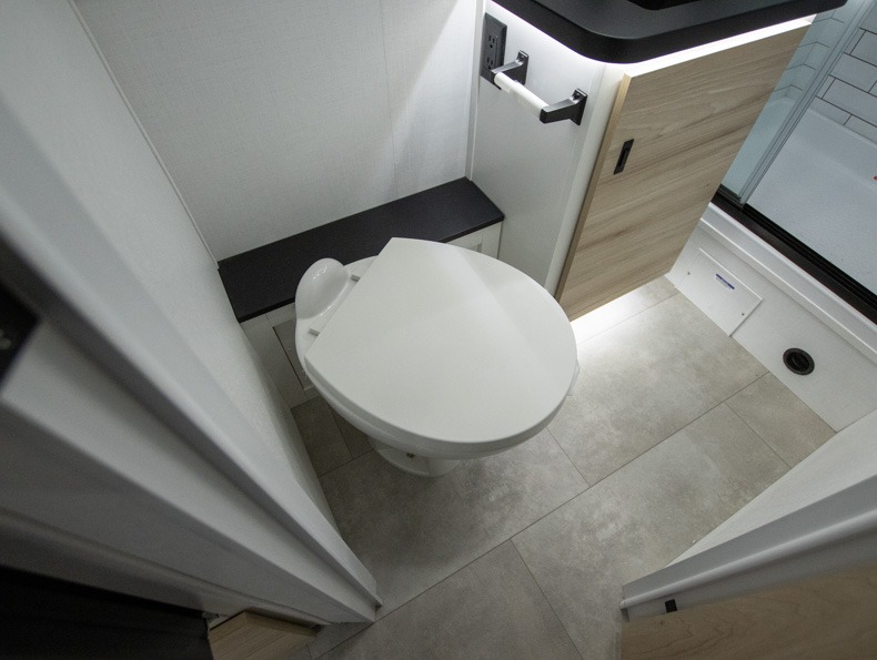 2026 Jayco Melbourne Prestige 25LP - Image 14