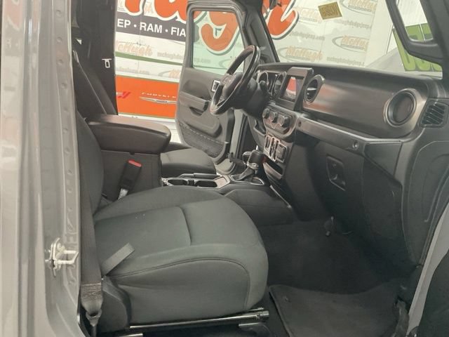 2021 Jeep Gladiator Crew Cab Rubicon 4WD - Image 24