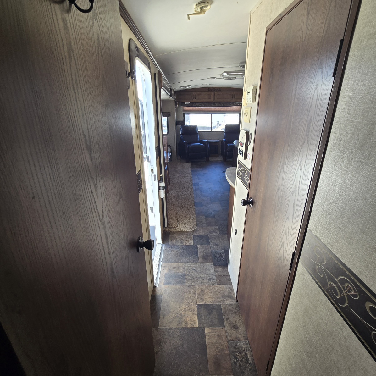 2014 Keystone Outback 316RL - Image 14