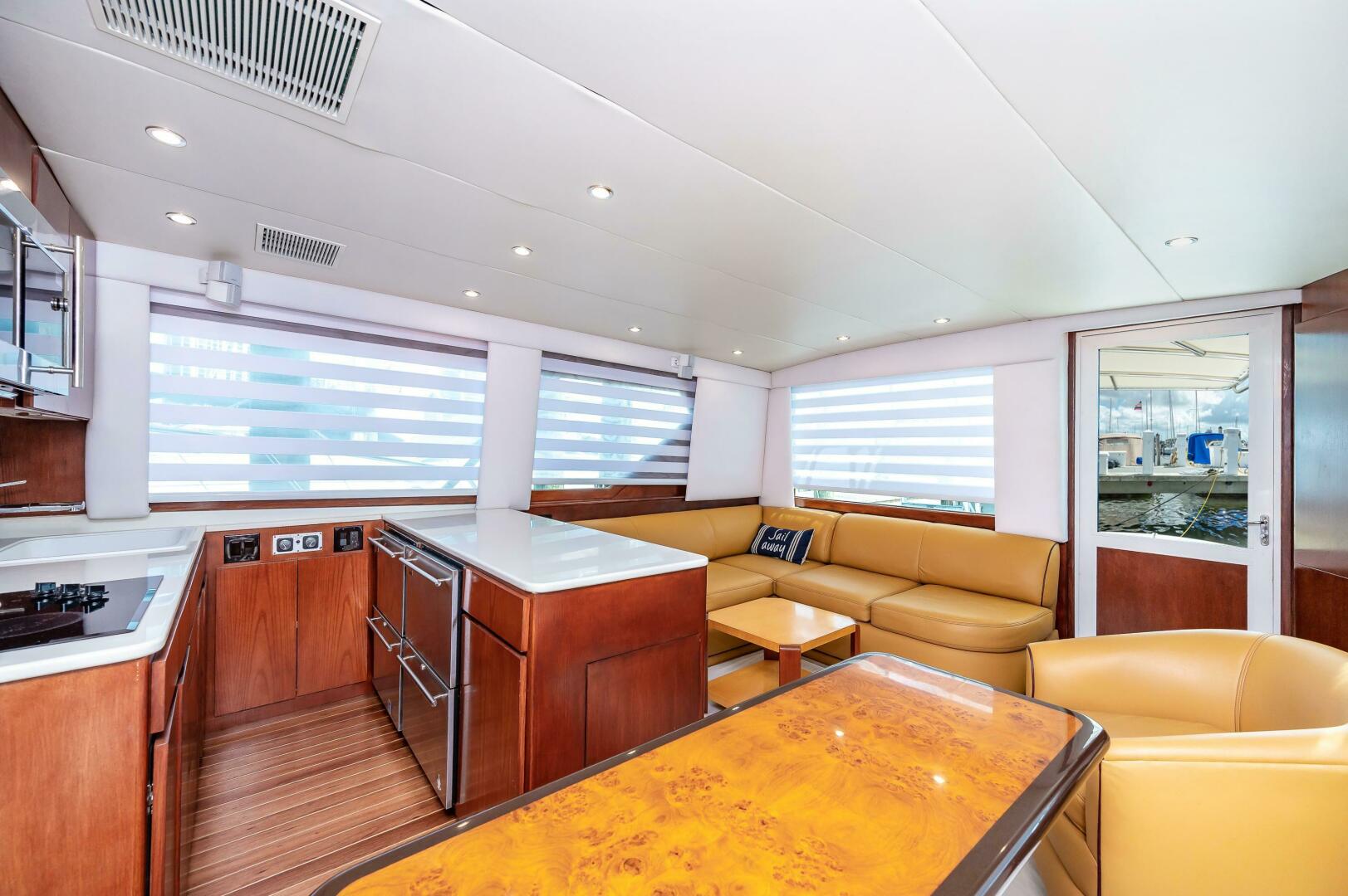 1992 Hatteras 50 Convertible - Image 21