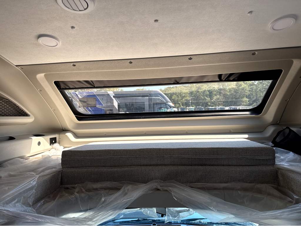 2027 ENTEGRA COACH ODYSSEY 29V - Image 9
