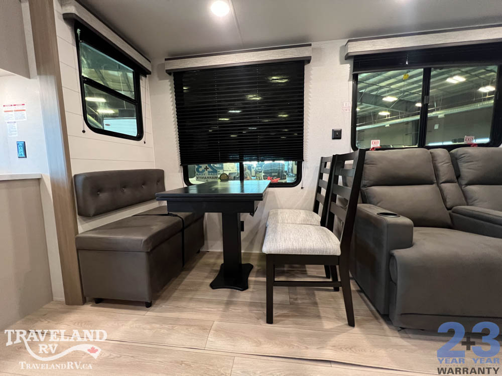 2027 Jayco Jay Flight Bungalow 404LOFT - Image 11
