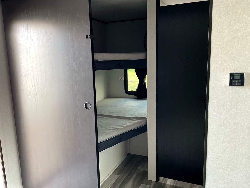 2026 JAYCO Jay Flight SLX 330 TBS  - Image 20