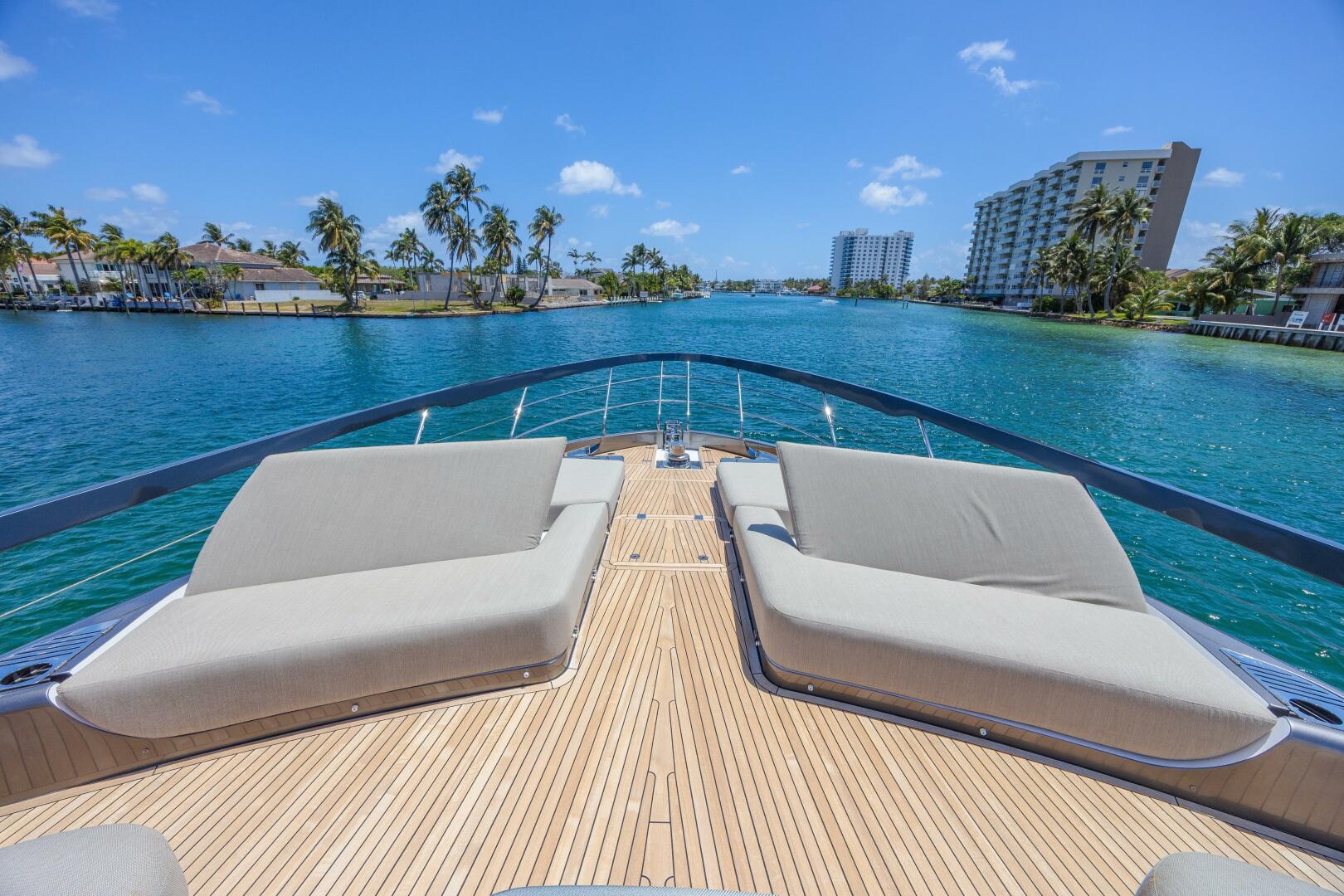 2023 Azimut S8 - Image 21