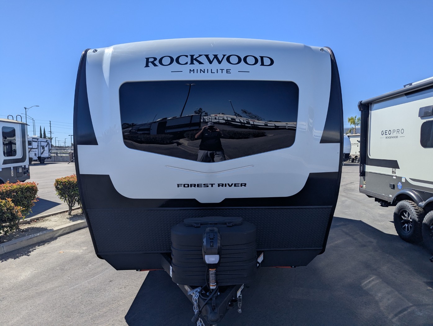 2027 Forest River Rockwood Mini Lite 2109S - Image 2