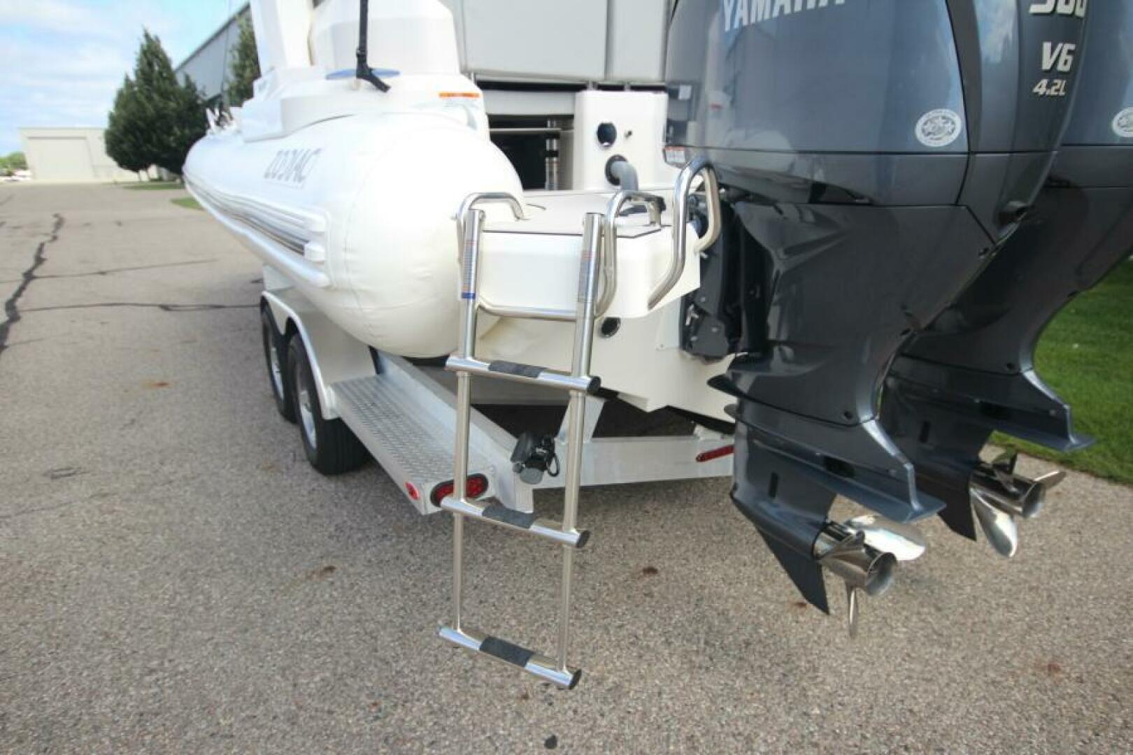 2024 Zodiac Medline 9 NEO - Image 14