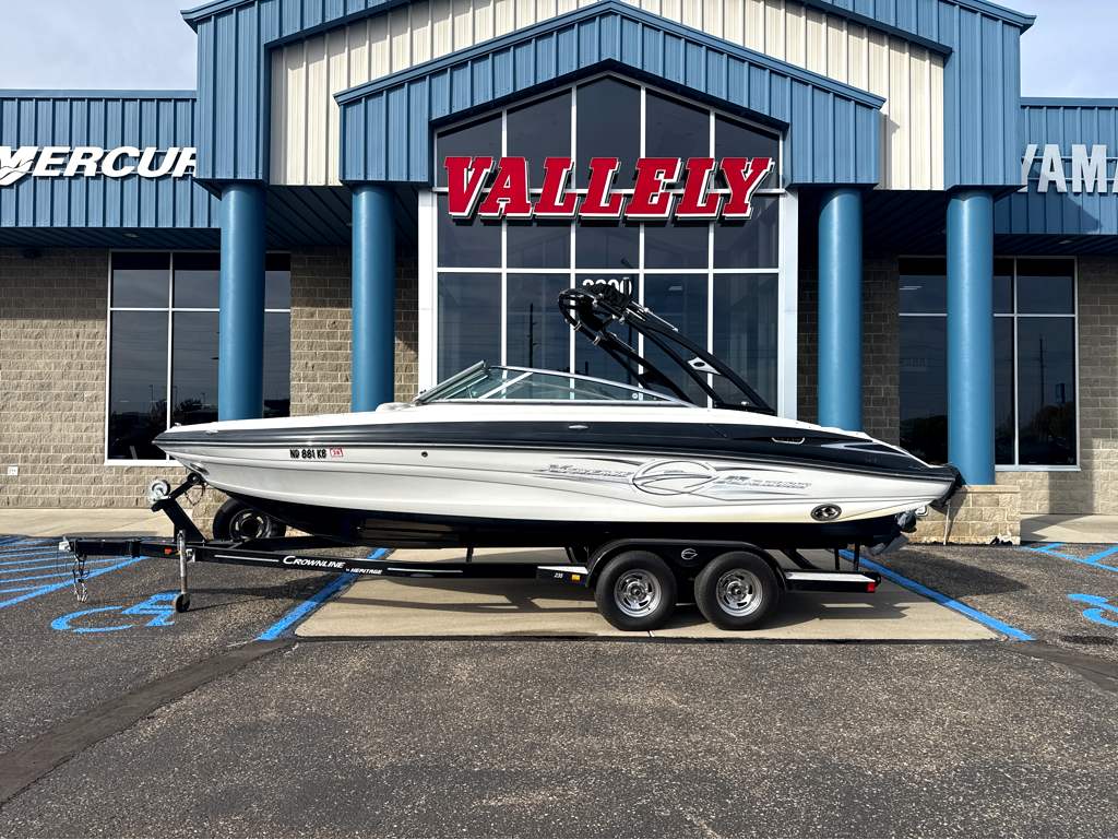 2015 Crownline 235SS - Image 1
