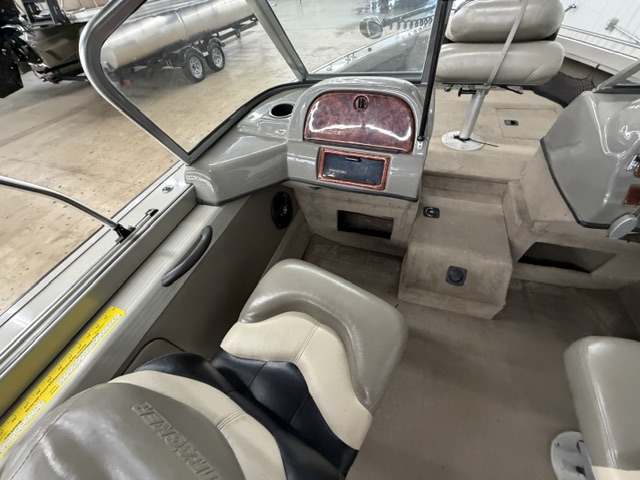 2003 Tracker Targa V18 WT - Image 13