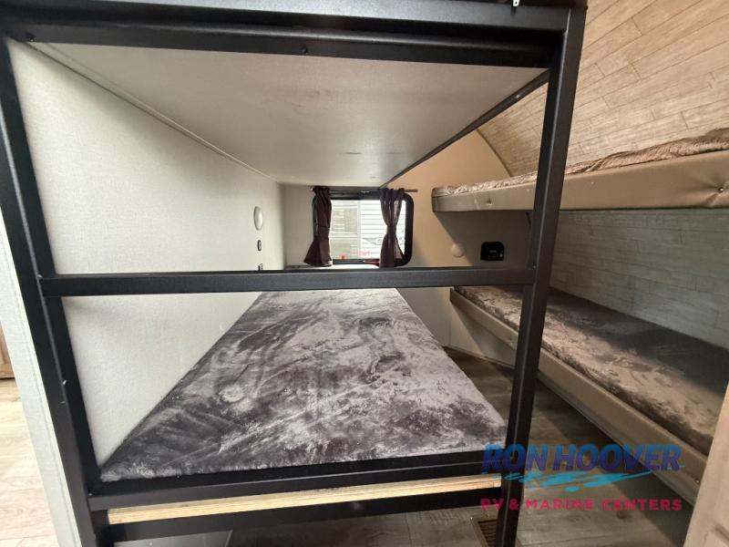 2026 COACHMEN CATALINA 333DBDSCKLE - Image 7
