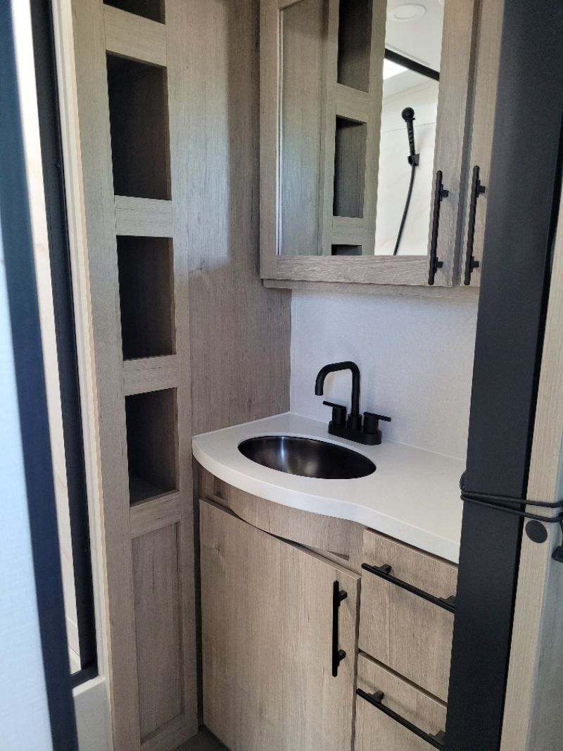 2026 Grand Design Imagine 3100RD - Image 19