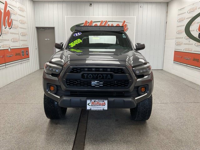 2022 Toyota Tacoma TRD Off-Road Crew Cab 4WD V6 - Image 2
