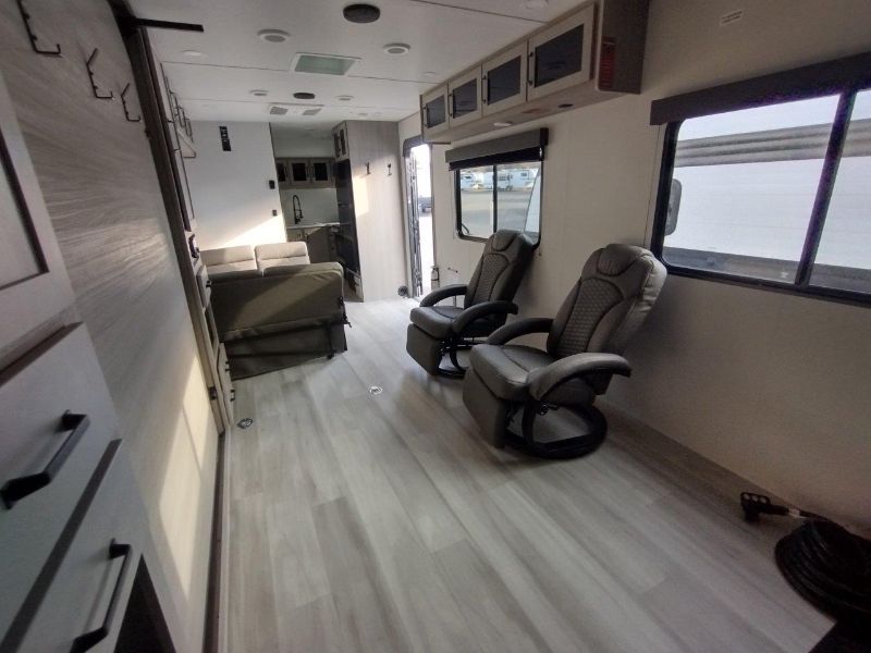2025 Grand Design Momentum MAV 24MAV - Image 7