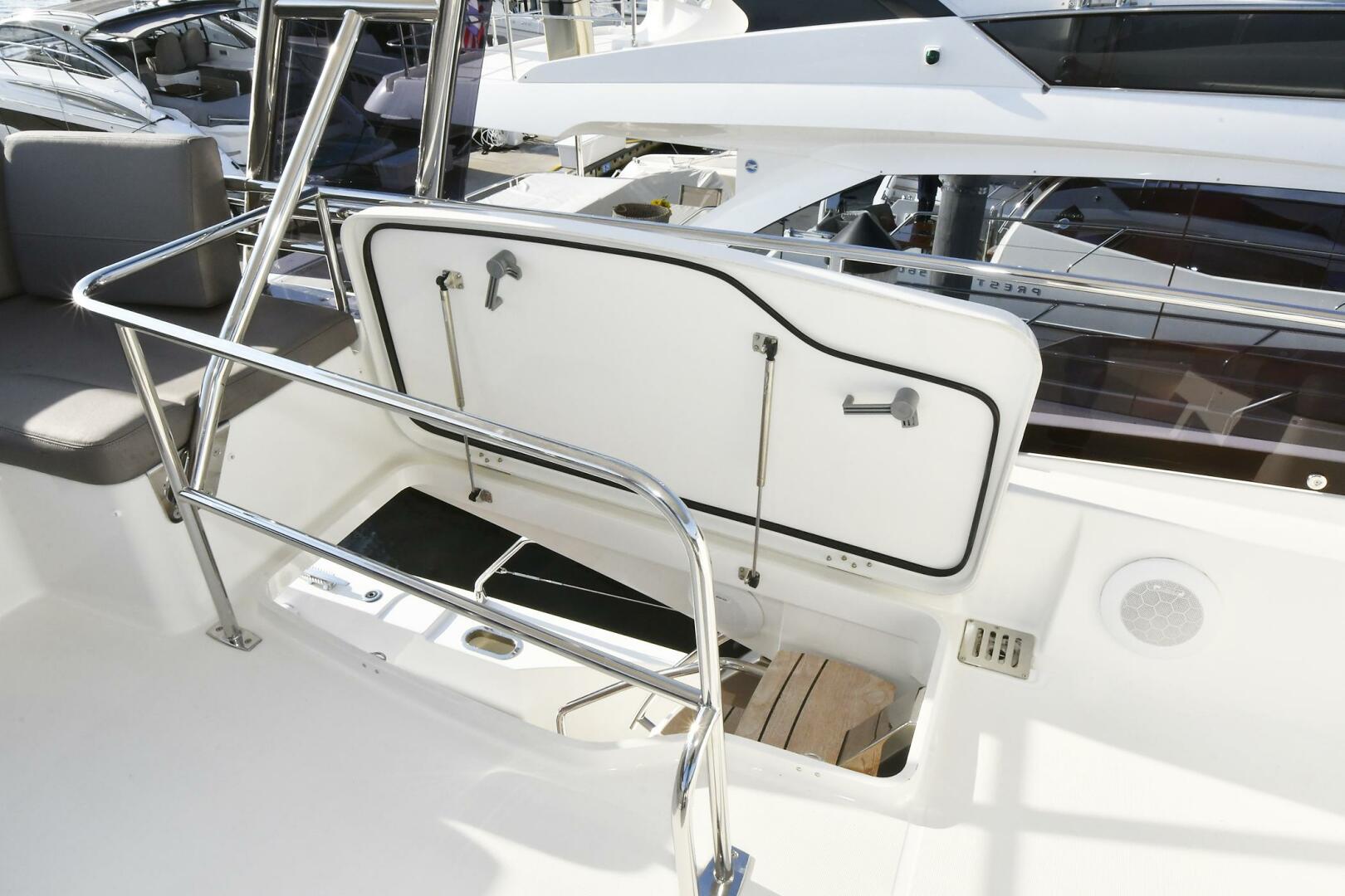 2018 Prestige 560 Fly - Image 22