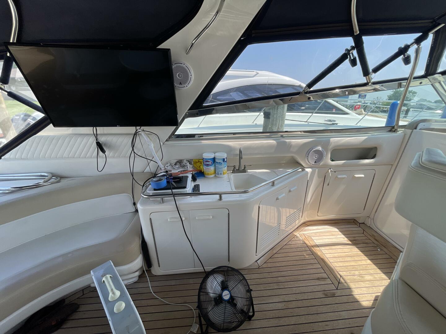 1998 Sea Ray 630 Super Sun Sport - Image 36