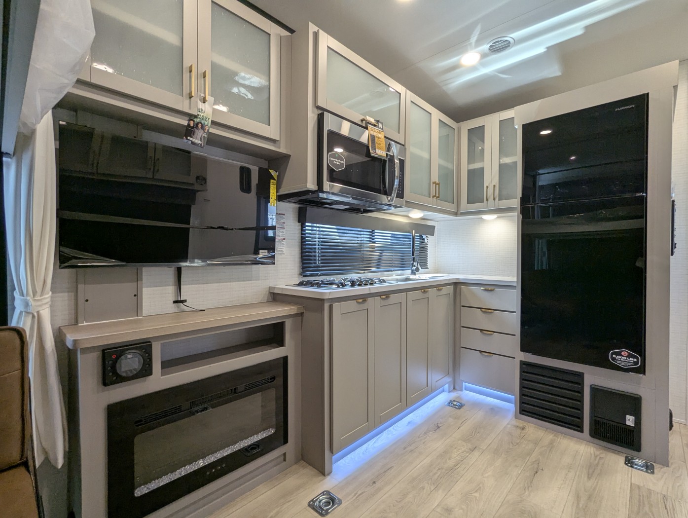 2026 Forest River Stealth 2513 - Image 24