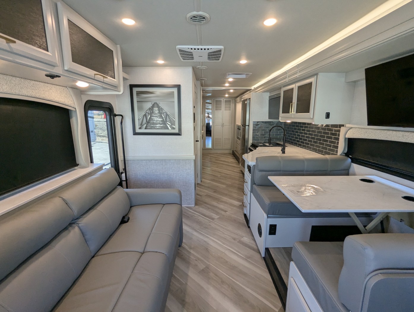 2026 Fleetwood Fortis 32RW - Image 13