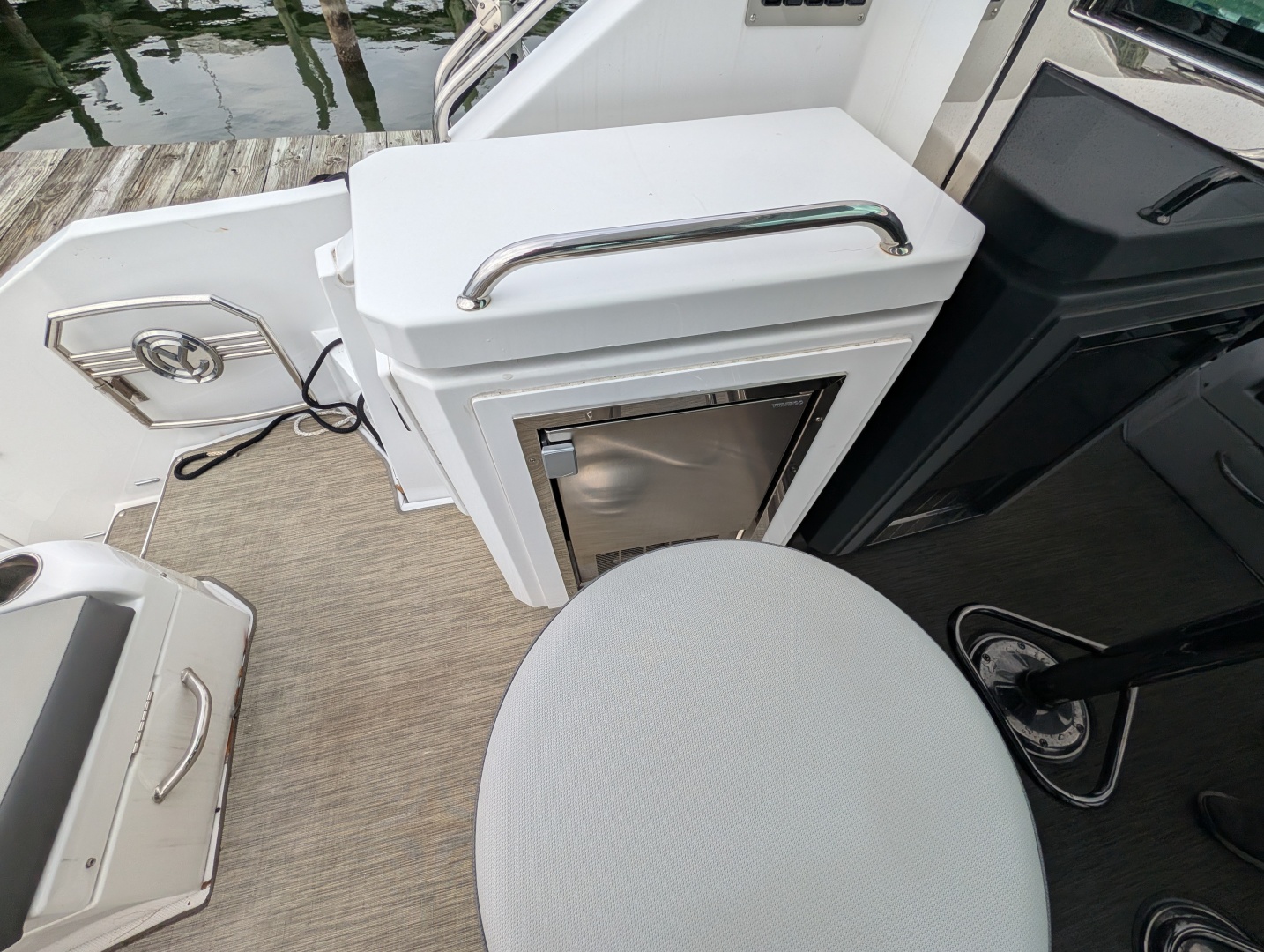 2022 Cruisers Yachts 54 Cantius - Image 56