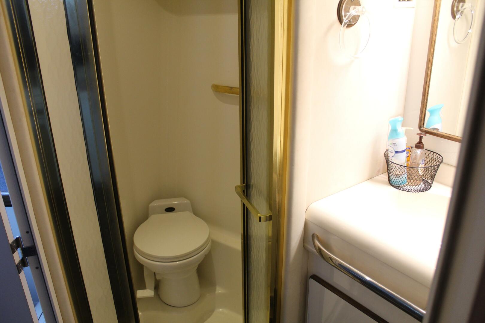 1996 Sea Ray 500 Sundancer - Image 36