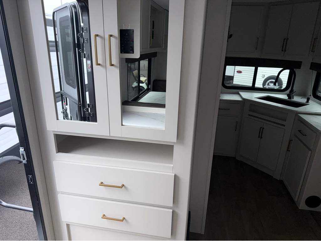2026 GRAND DESIGN TRANSCEND 25MLX - Image 15